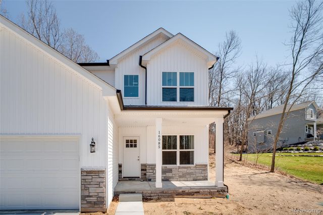 16085 Catalpa Ridge Drive, Holly Township, MI 48442