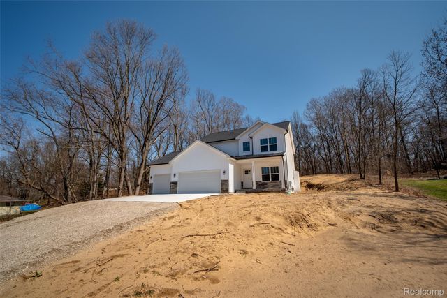 16085 Catalpa Ridge Drive, Holly Township, MI 48442