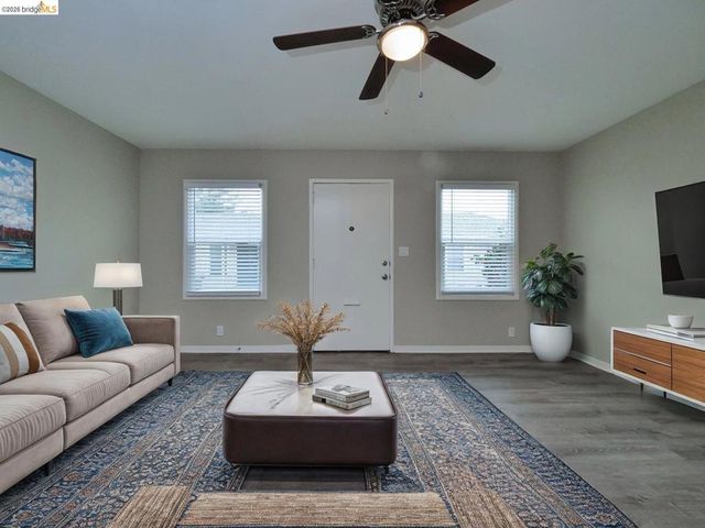 1315 135Th Ave, San Leandro, CA 94578