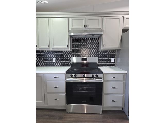 13900 Se HIGHWAY 212 181, Clackamas, OR 97015