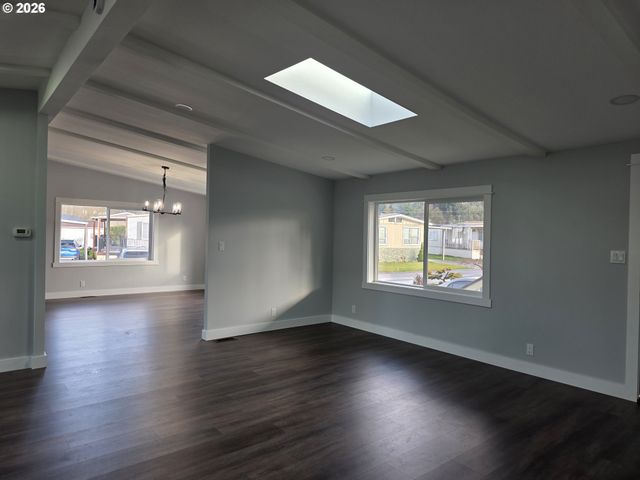 13900 Se HIGHWAY 212 181, Clackamas, OR 97015