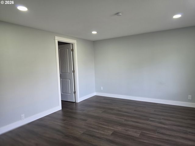 13900 Se HIGHWAY 212 181, Clackamas, OR 97015