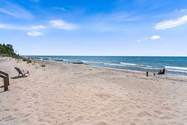 4951 Rosabelle Beach Avenue, Holland, MI 49424