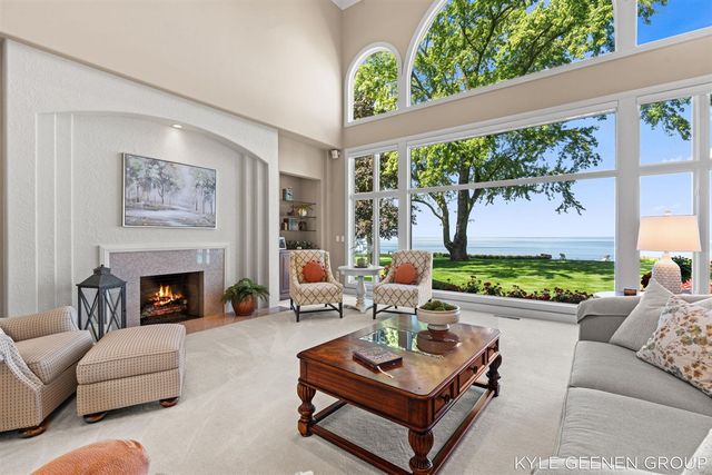 4951 Rosabelle Beach Avenue, Holland, MI 49424