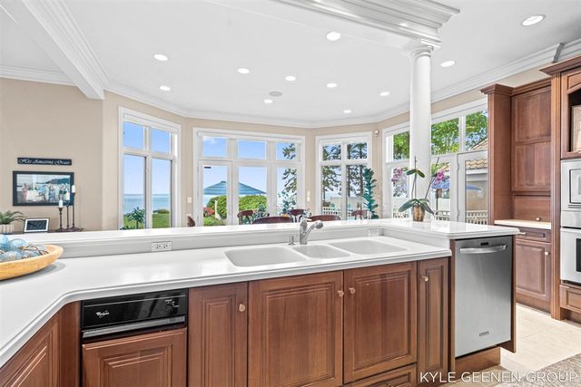 4951 Rosabelle Beach Avenue, Holland, MI 49424