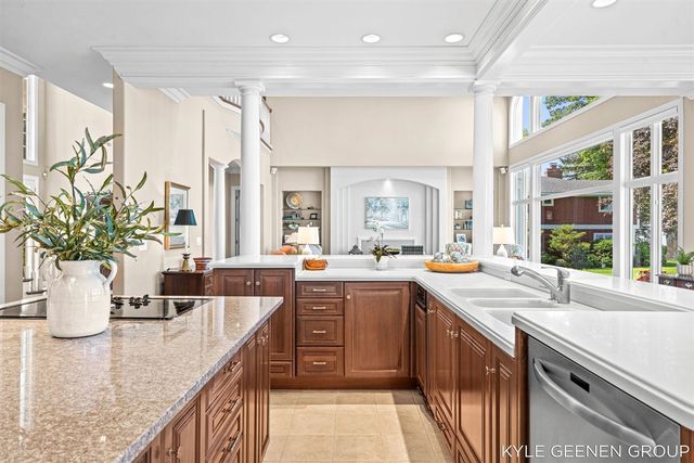 4951 Rosabelle Beach Avenue, Holland, MI 49424