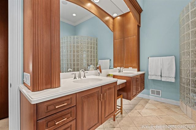 4951 Rosabelle Beach Avenue, Holland, MI 49424