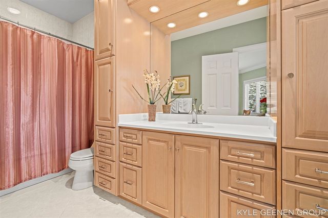 4951 Rosabelle Beach Avenue, Holland, MI 49424