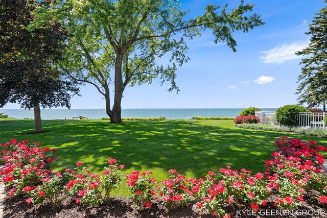 4951 Rosabelle Beach Avenue, Holland, MI 49424