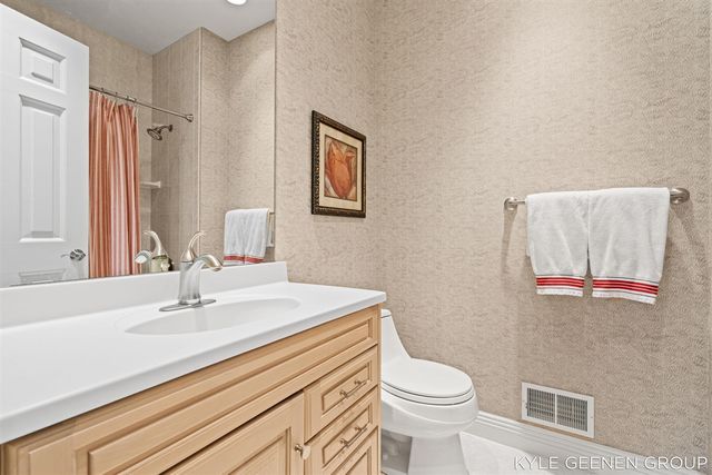 4951 Rosabelle Beach Avenue, Holland, MI 49424