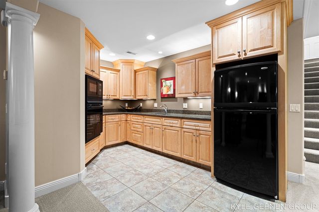 4951 Rosabelle Beach Avenue, Holland, MI 49424