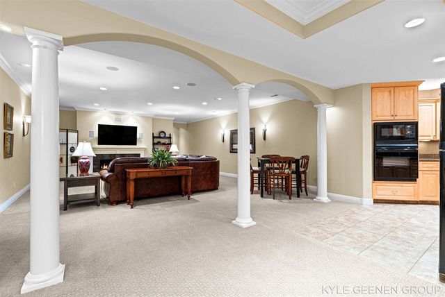 4951 Rosabelle Beach Avenue, Holland, MI 49424
