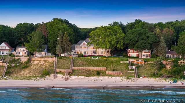 4951 Rosabelle Beach Avenue, Holland, MI 49424