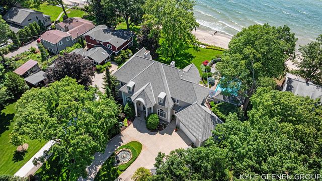 4951 Rosabelle Beach Avenue, Holland, MI 49424