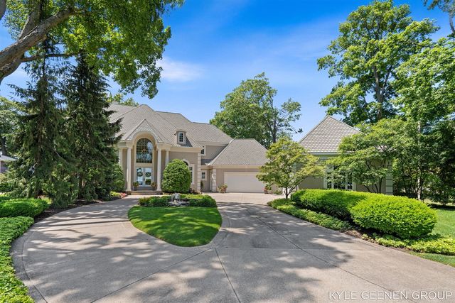 4951 Rosabelle Beach Avenue, Holland, MI 49424