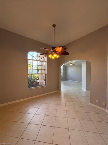 2210 Grove DR, Naples, FL 34120