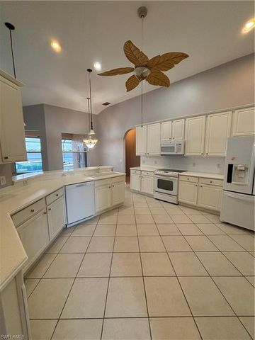 2210 Grove DR, Naples, FL 34120