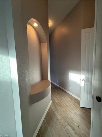 2210 Grove DR, Naples, FL 34120