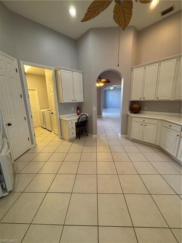 2210 Grove DR, Naples, FL 34120