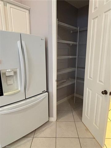 2210 Grove DR, Naples, FL 34120