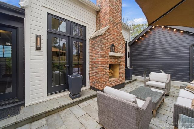 320 S 6th Street, Geneva, IL 60134