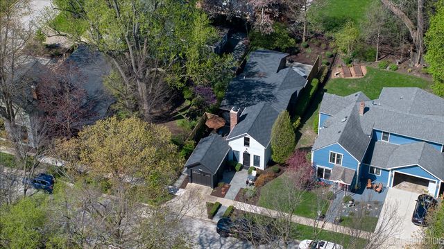 320 S 6th Street, Geneva, IL 60134
