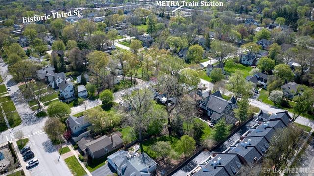 320 S 6th Street, Geneva, IL 60134