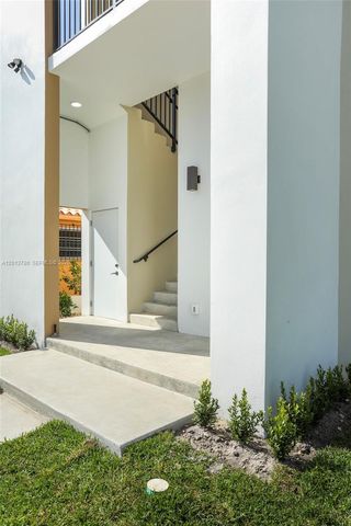 120 SW 35 Ave A1, Miami, FL 33135