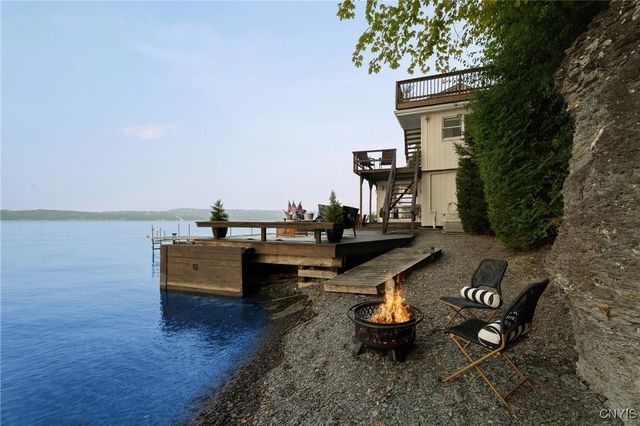 1686 Amerman Road, Skaneateles, NY 13152