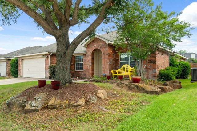 1320 Cattle Crossing Drive, Fort Worth, TX 76131