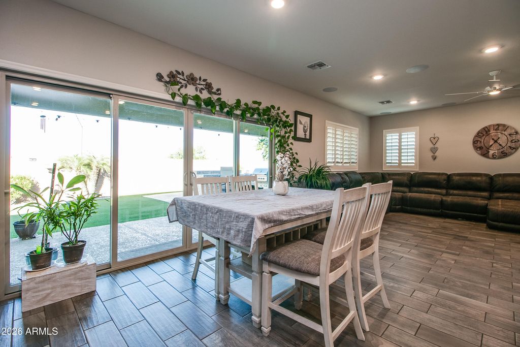 Image 21 of property listing at 8451 N 171ST Drive N, Waddell, AZ 85355