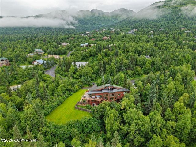 6132 Farpoint Drive, Anchorage, AK 99507