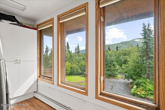 6132 Farpoint Drive, Anchorage, AK 99507