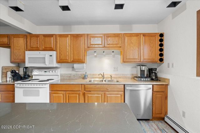 6132 Farpoint Drive, Anchorage, AK 99507