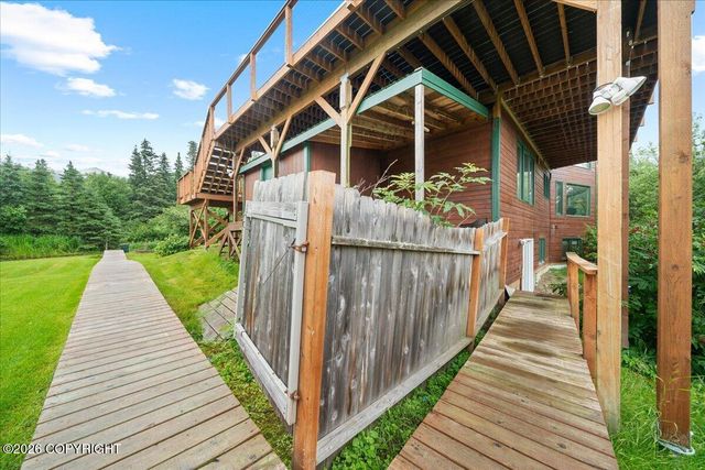 6132 Farpoint Drive, Anchorage, AK 99507