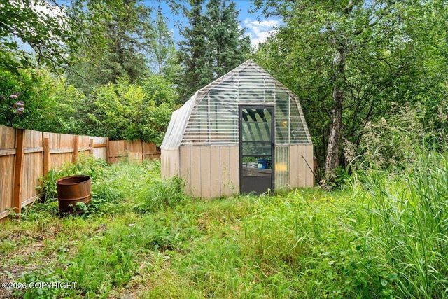 6132 Farpoint Drive, Anchorage, AK 99507