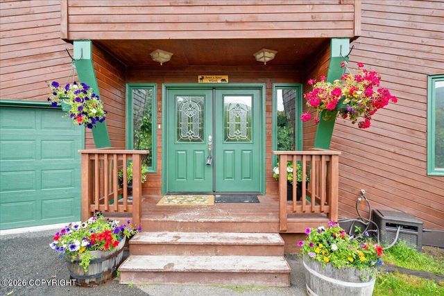 6132 Farpoint Drive, Anchorage, AK 99507
