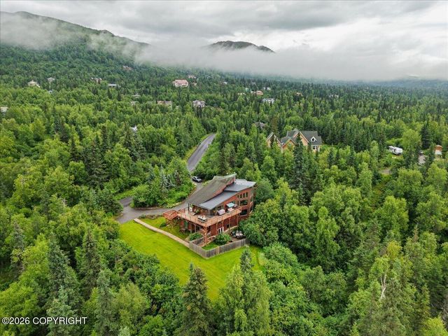 6132 Farpoint Drive, Anchorage, AK 99507