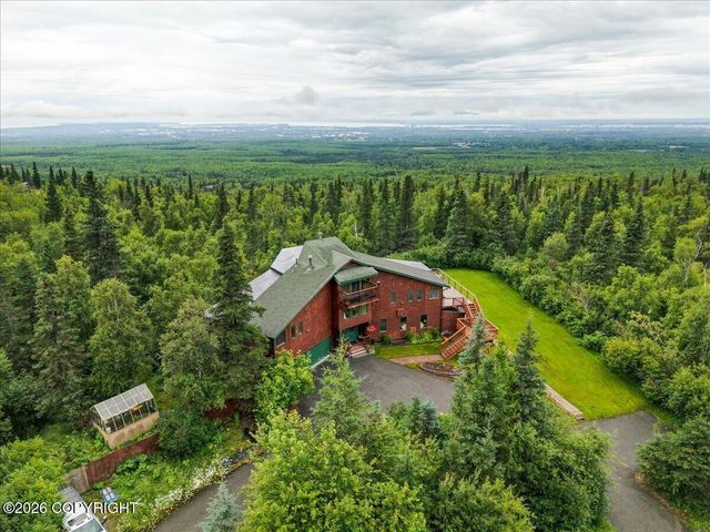 6132 Farpoint Drive, Anchorage, AK 99507
