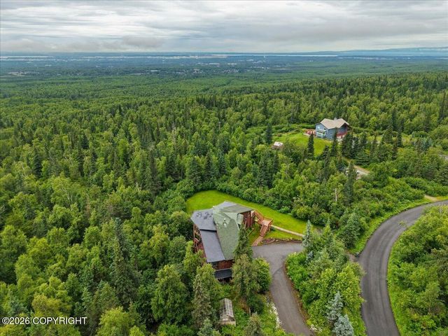 6132 Farpoint Drive, Anchorage, AK 99507