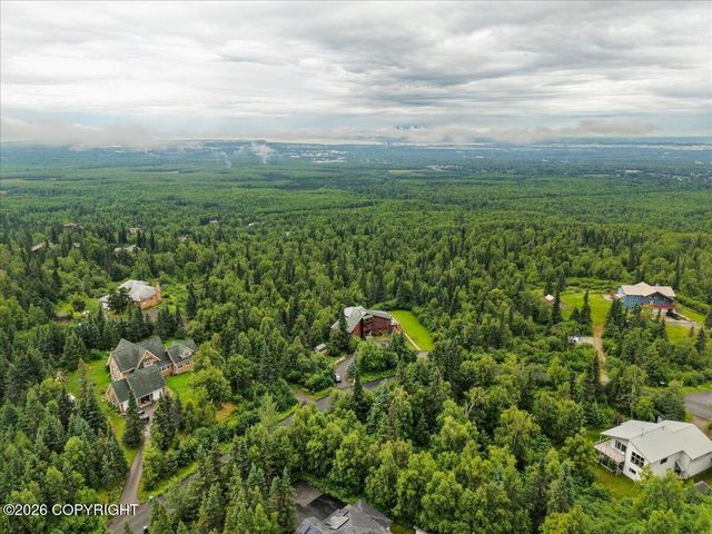 6132 Farpoint Drive, Anchorage, AK 99507