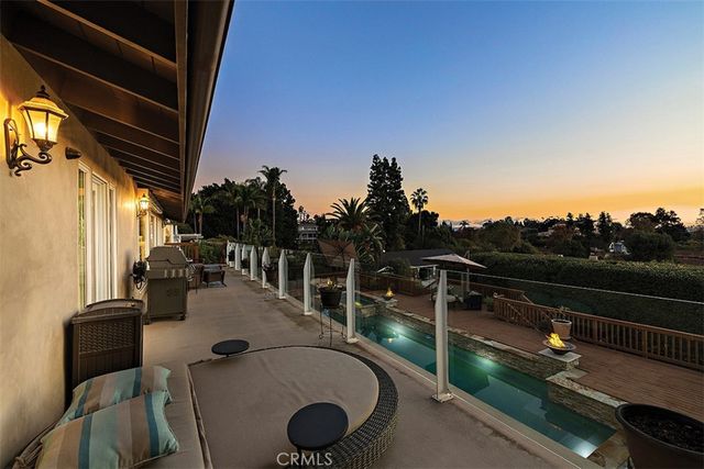 1542 La Loma, North Tustin, CA 92705