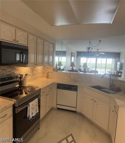 13105 Vanderbilt DR 808, Naples, FL 34110