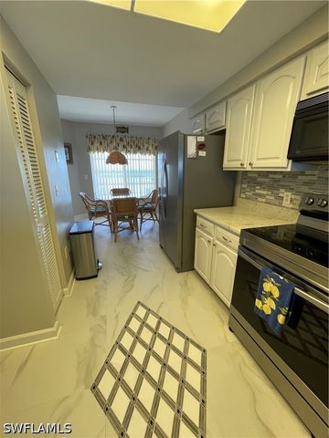 13105 Vanderbilt DR 808, Naples, FL 34110