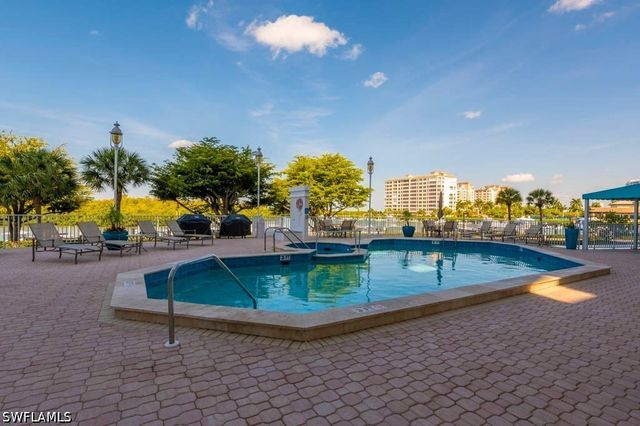 13105 Vanderbilt DR 808, Naples, FL 34110