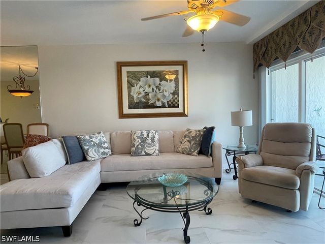 13105 Vanderbilt DR 808, Naples, FL 34110