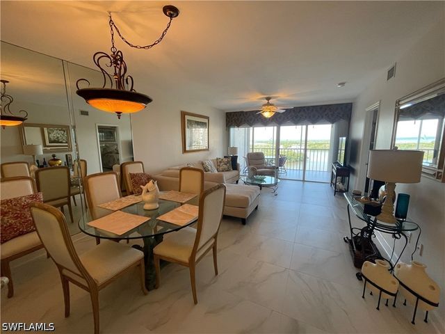 13105 Vanderbilt DR 808, Naples, FL 34110
