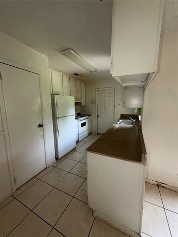 354 Brookview Drive, Garland, TX 75043