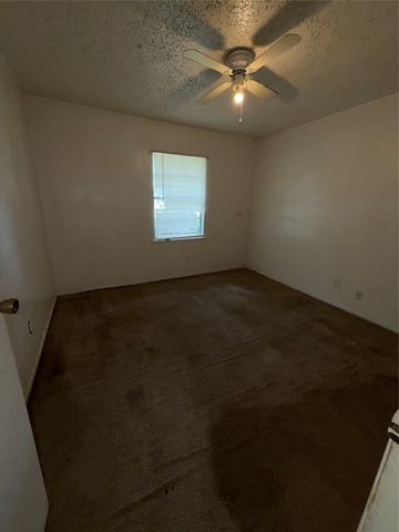 354 Brookview Drive, Garland, TX 75043
