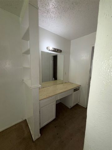 354 Brookview Drive, Garland, TX 75043